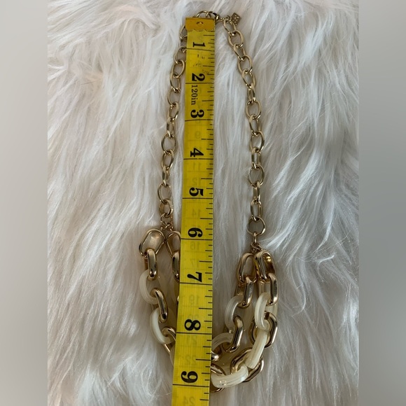 Banana Republic Gold and Cream Necklace - Picture 4 of 4